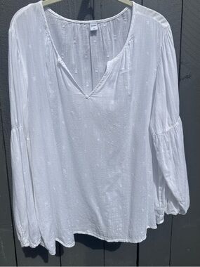 Old Navy White V-neck Blouse Tunic XL